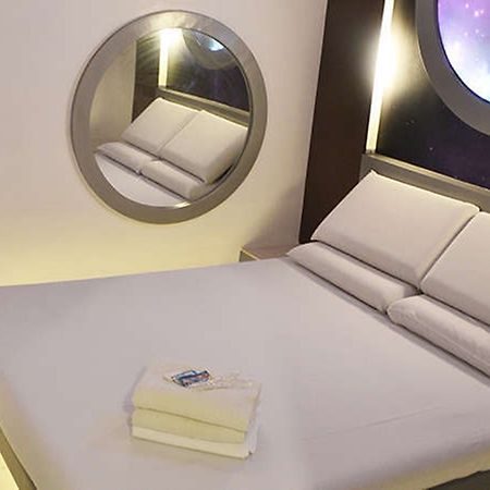 Astrotel Guadalupe Mandaluyong Eksteriør billede